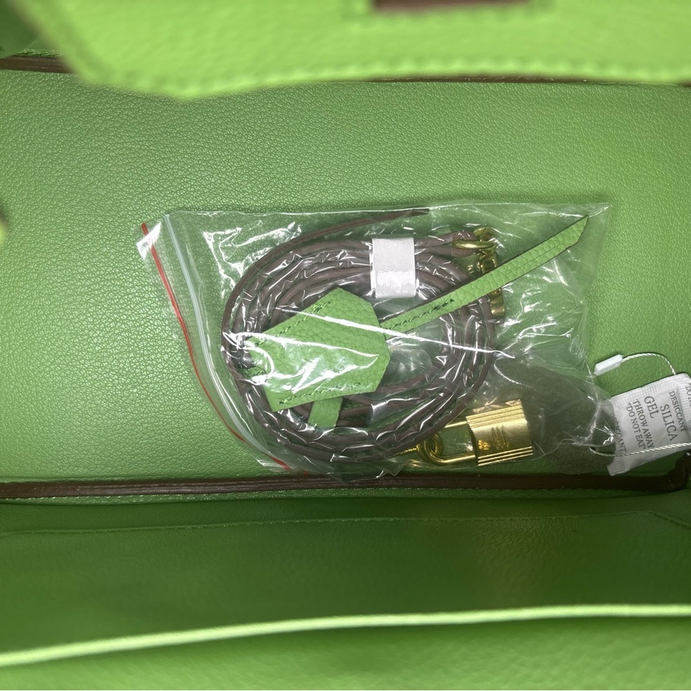 Avocado green genuine leather wirkin - Picture 4 of 5
